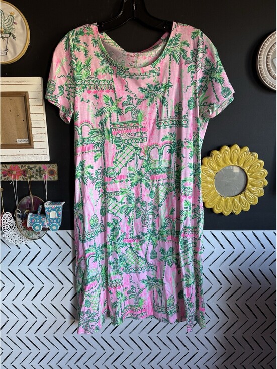 Lilly Pulitzer Dresses & Skirts - Lilly Pulitzer Cody Pink Tshirt Dress Size Small